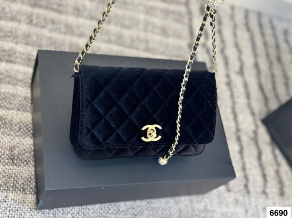Modern Style Trendy CN Handbag CC09166