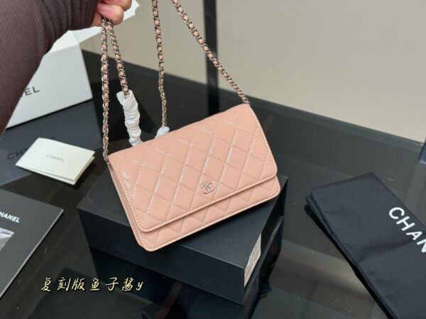 Modern Style Trendy CN Handbag C779