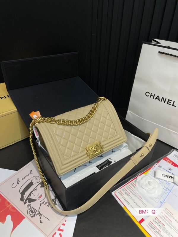 Modern Style Trendy CN Handbag C777.1