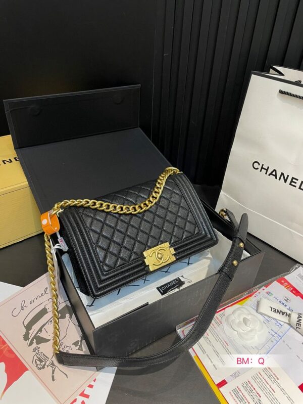 Modern Style Trendy CN Handbag C777