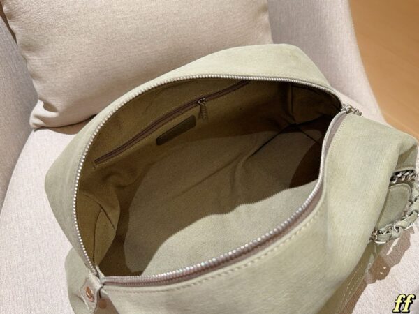 Modern Style Trendy CN Handbag C776