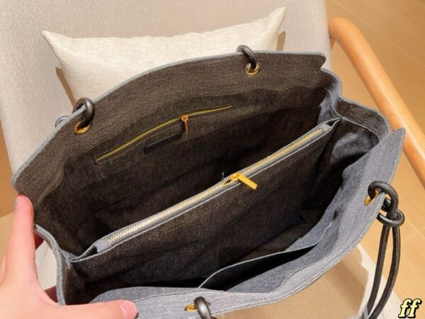 Modern Style Trendy CN Handbag C775