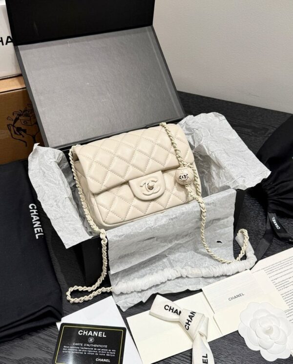 Modern Style Trendy CN Handbag C769