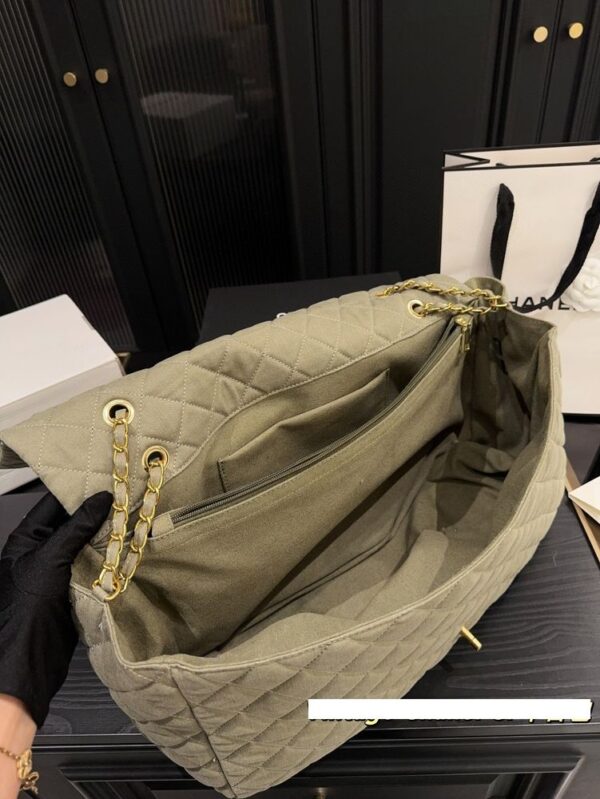 Modern Style Trendy CN Handbag C767