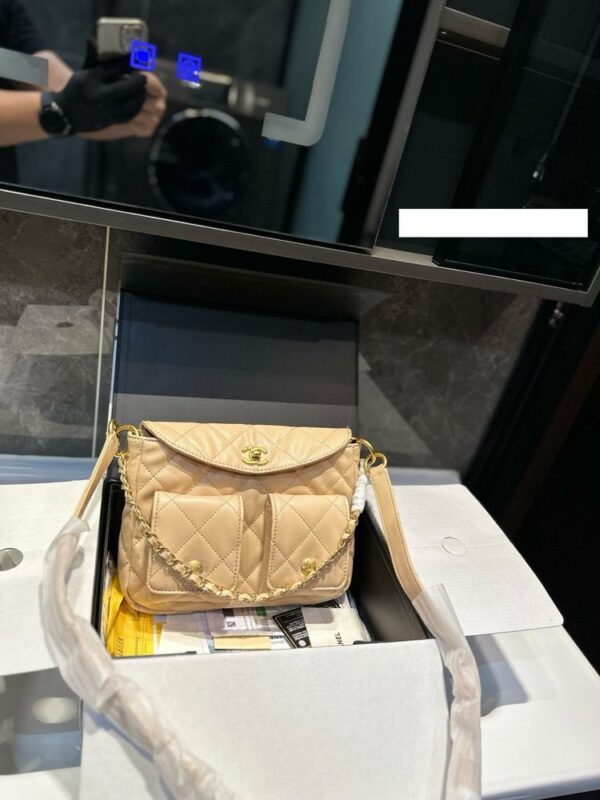 Modern Style Trendy CN Handbag C765