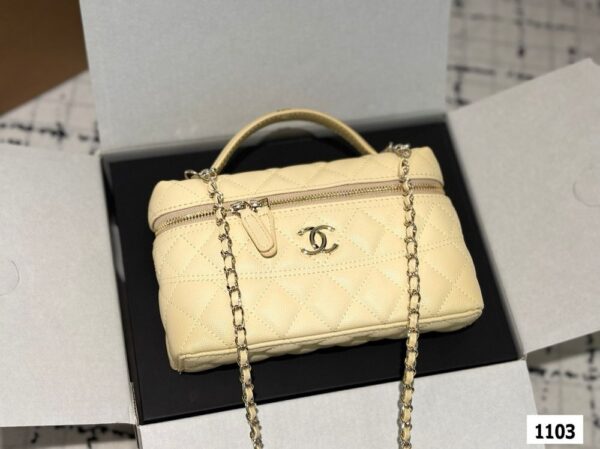 Modern Style Trendy CN Handbag C763