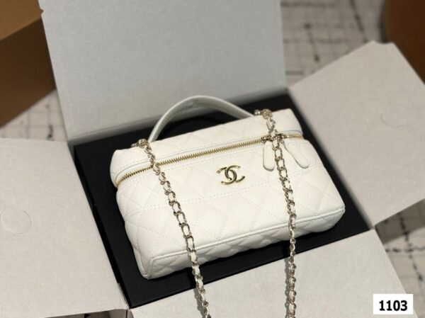 Modern Style Trendy CN Handbag C763