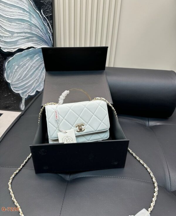 Modern Style Trendy CN Handbag C762