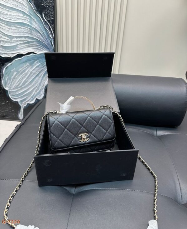 Modern Style Trendy CN Handbag C762
