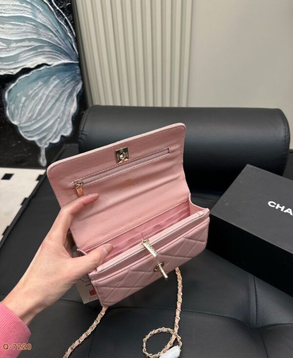 Modern Style Trendy CN Handbag C762