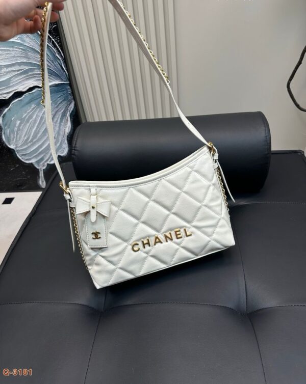 Modern Style Trendy CN Handbag C761