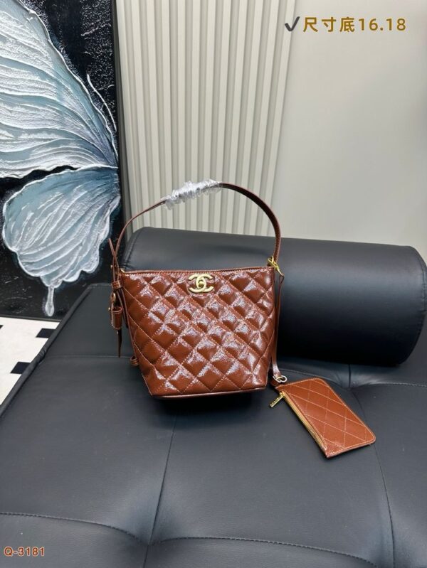 Modern Style Trendy CN Handbag C759