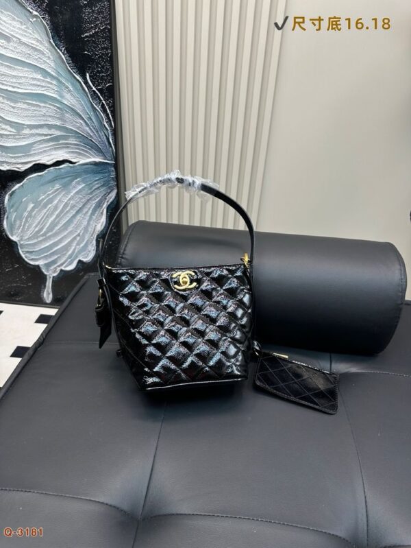 Modern Style Trendy CN Handbag C759