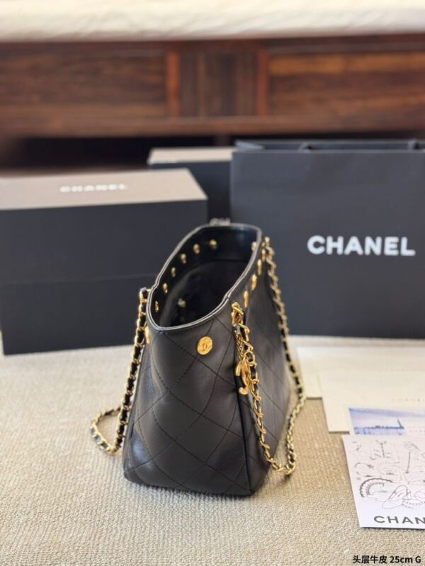 Modern Style Trendy CN Handbag C755