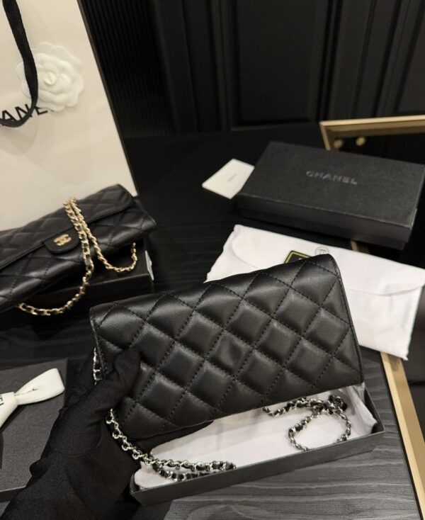 Modern Style Trendy CN Handbag C749