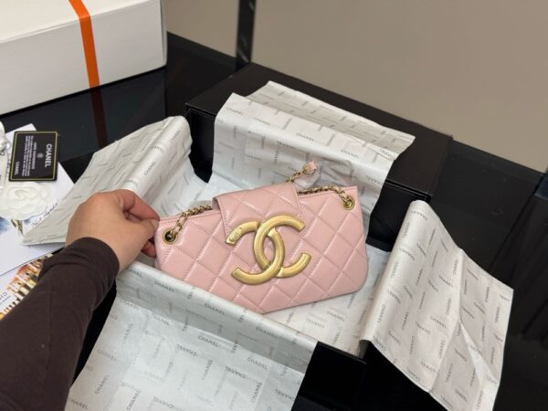 Modern Style Trendy CN Handbag C747