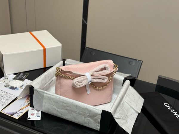 Modern Style Trendy CN Handbag C745