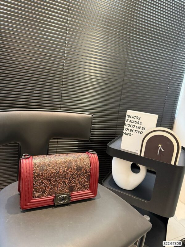 Modern Style Trendy CN Handbag C744