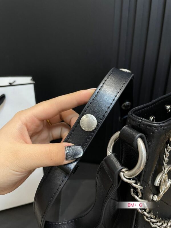 Modern Style Trendy CN Handbag C743