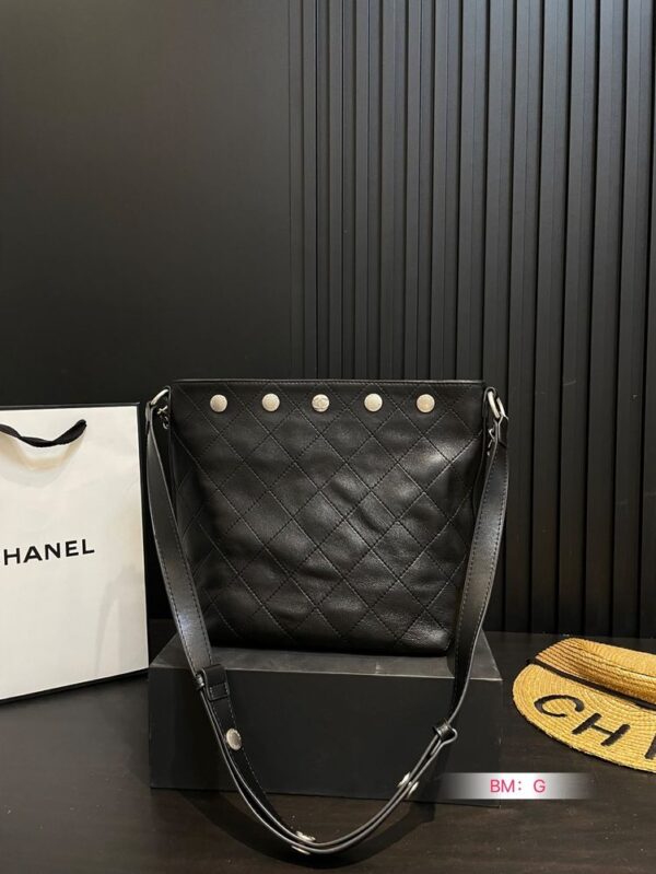Modern Style Trendy CN Handbag C743