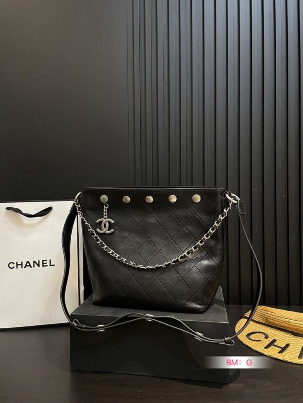 Modern Style Trendy CN Handbag C743