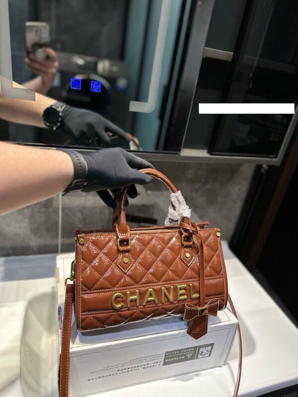 Modern Style Trendy CN Handbag C731