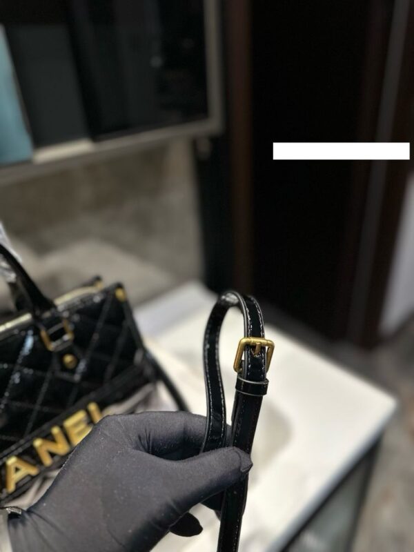 Modern Style Trendy CN Handbag C731