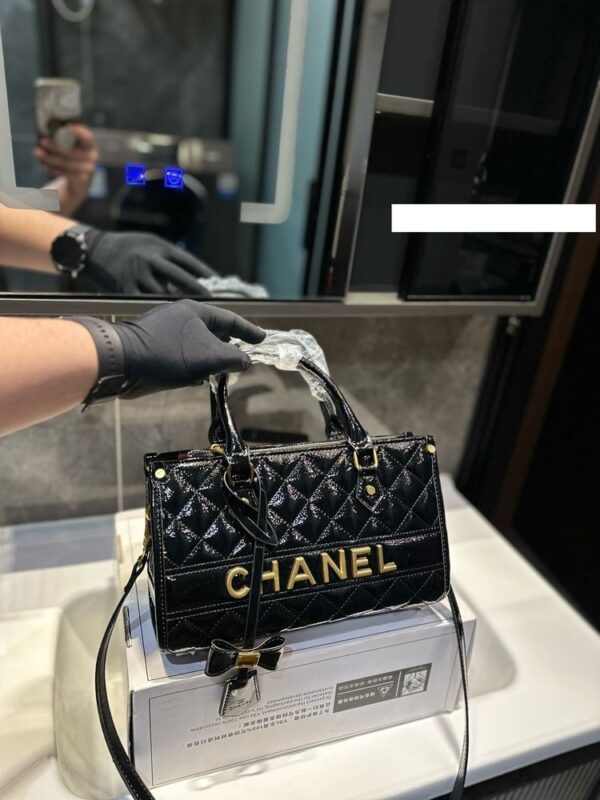 Modern Style Trendy CN Handbag C731