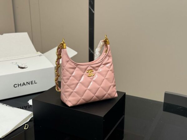 Modern Style Trendy CN Handbag C728