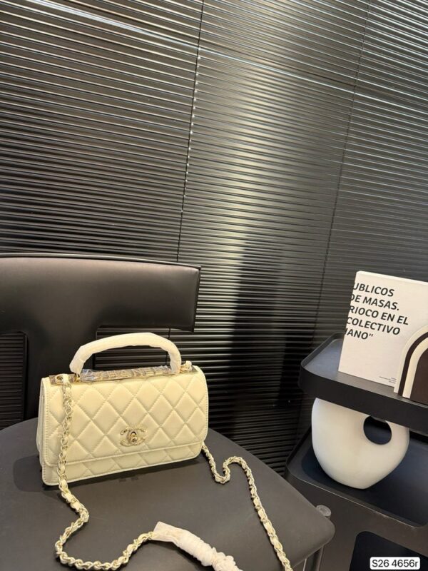 Modern Style Trendy CN Handbag C726