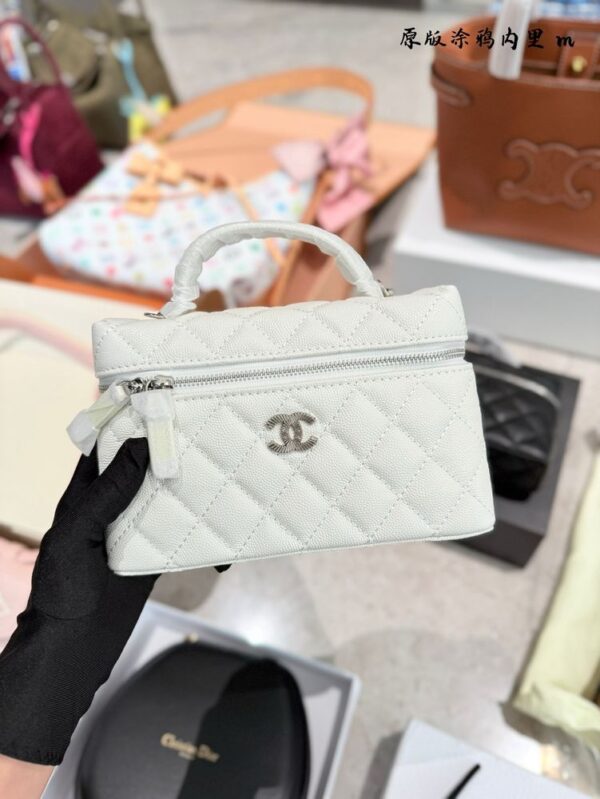 Modern Style Trendy CN Handbag C723