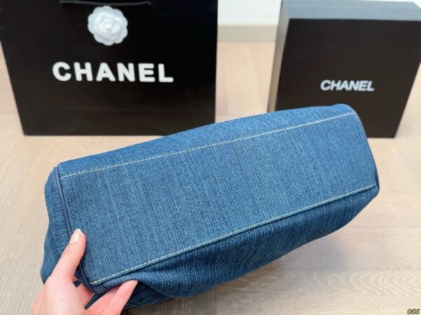 Modern Style Trendy CN Handbag C709