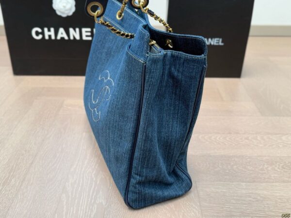 Modern Style Trendy CN Handbag C709