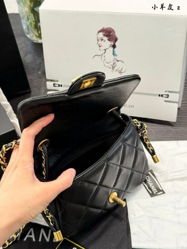 Modern Style Trendy CN Handbag C707