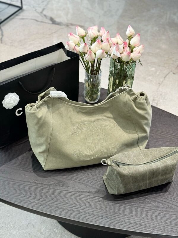 Modern Style Trendy CN Handbag C706