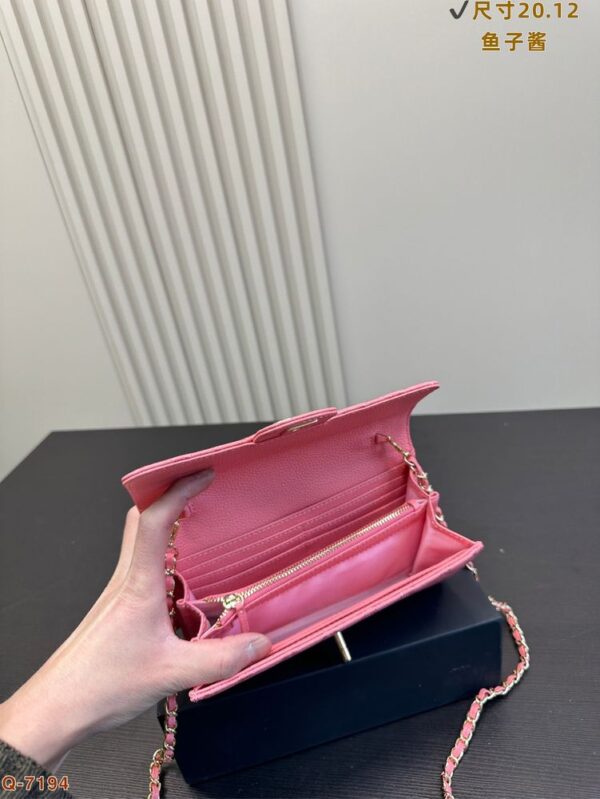 Modern Style Trendy CN Handbag C703.2