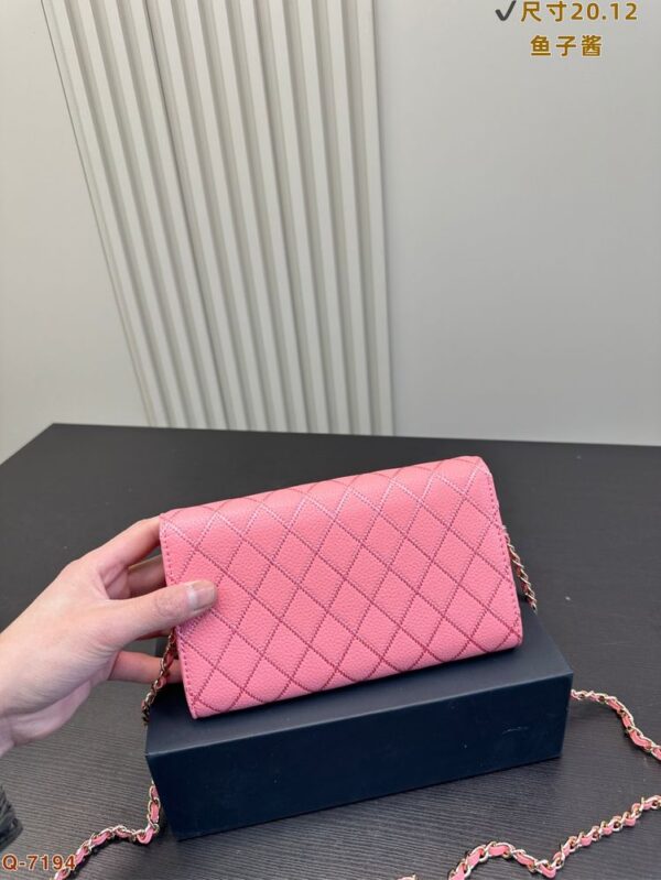 Modern Style Trendy CN Handbag C703.2