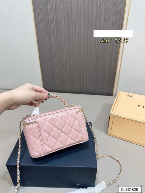 Modern Style Trendy CN Handbag C701