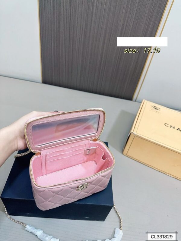 Modern Style Trendy CN Handbag C701