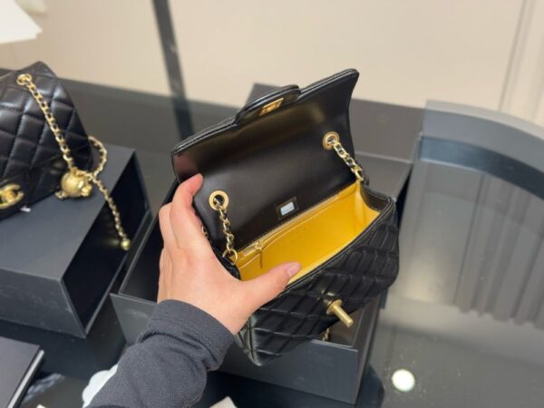 Modern Style Trendy CN Handbag C719