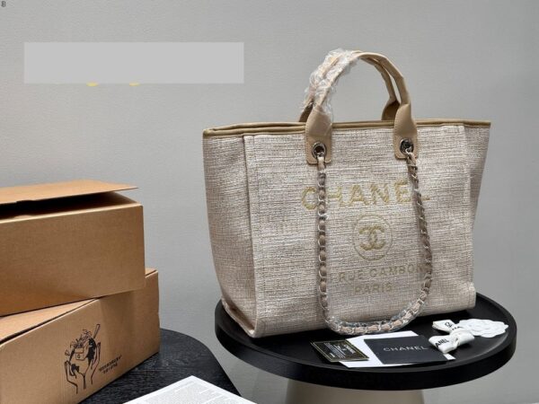Modern Style Trendy CN Handbag C717-1