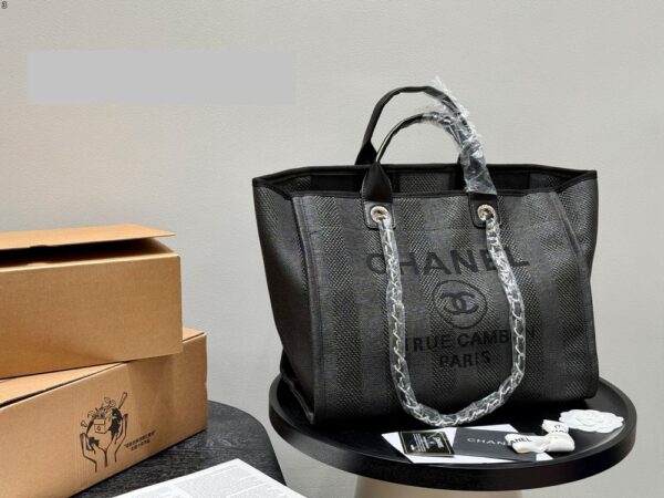 Modern Style Trendy CN Handbag C717-1