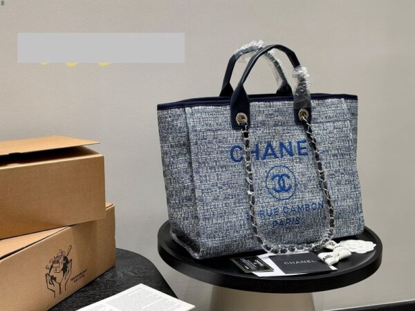 Modern Style Trendy CN Handbag C717-1