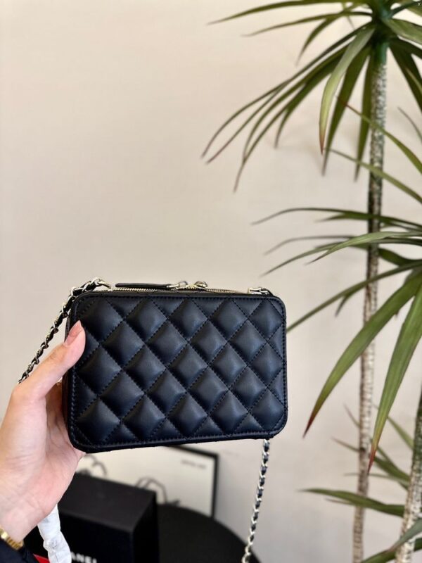 Modern Style Trendy Bag C4002