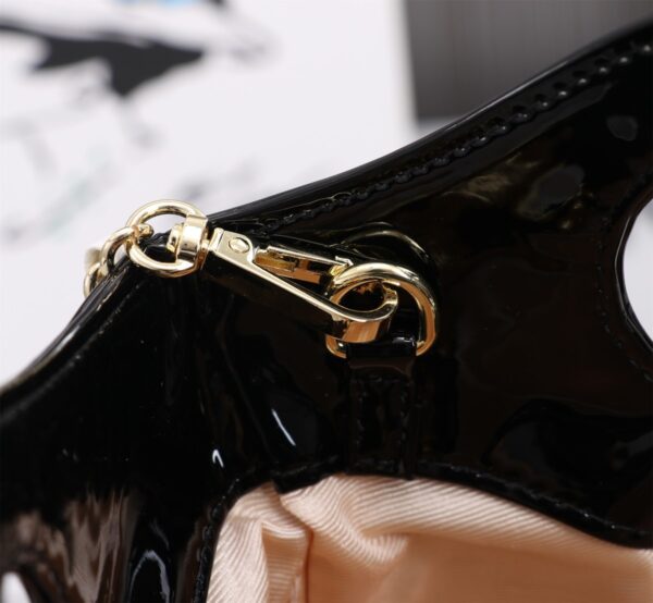 Modern Style Trendy CN HandBag 685