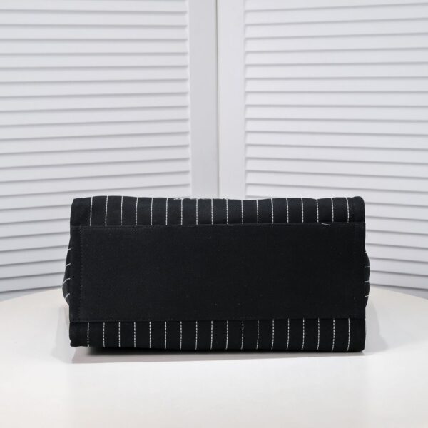 Modern Style Trendy CN HandBag 683