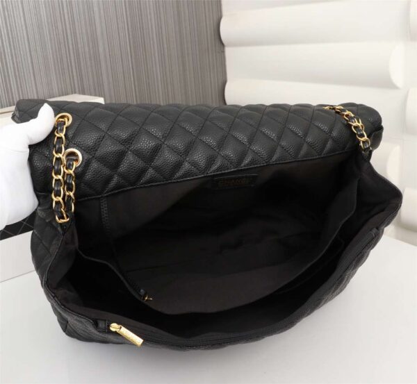 Modern Style Trendy CN Handbag 671