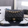 Modern Style Trendy CN Handbag 670