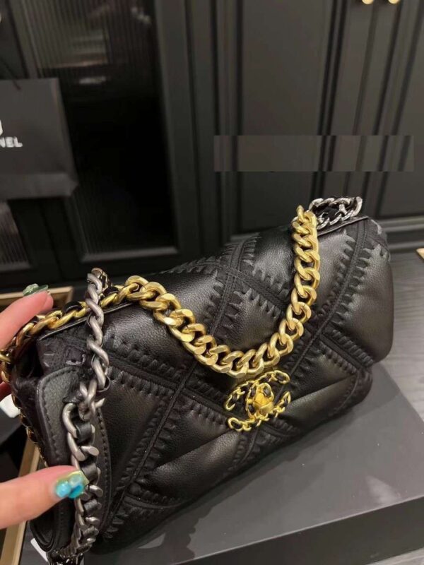Modern Style Trendy CN Handbag 667