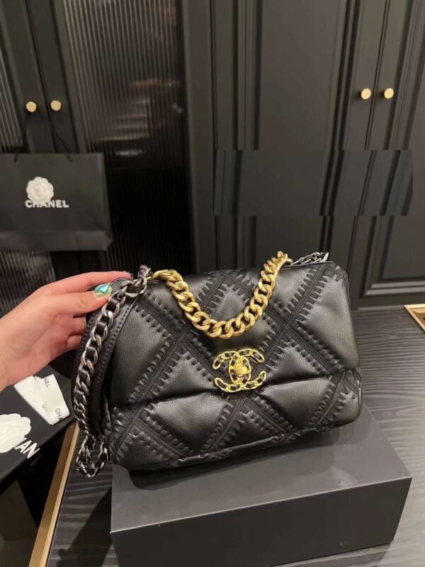 Modern Style Trendy CN Handbag 667